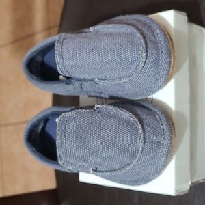 Size 8 children place boy jeans shoes
